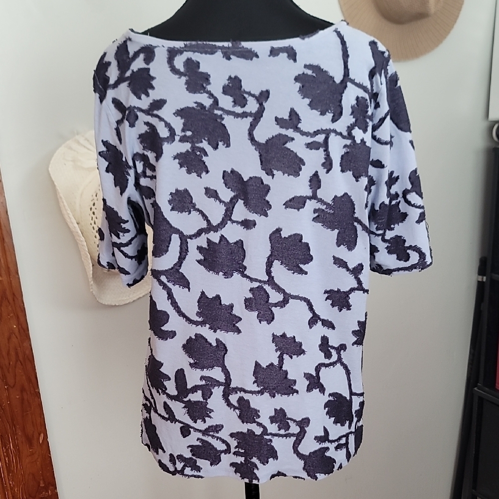 LOFT Short Sleeve Top Light Blue  Navy Floral - Picture 8 of 10